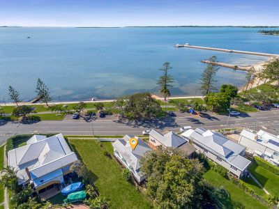 79 Waterloo Esplanade, Wynnum