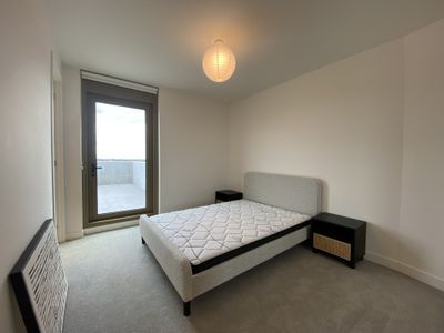 710 / 20 Wardens Walk, Coburg