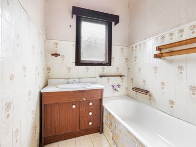 40 Schutt Street, Newport