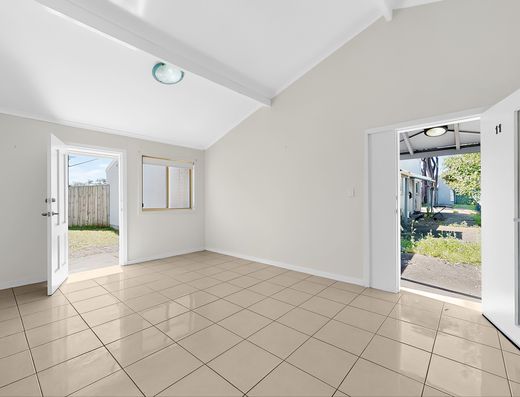 11 / 250-252 Popondetta Rd, Blackett