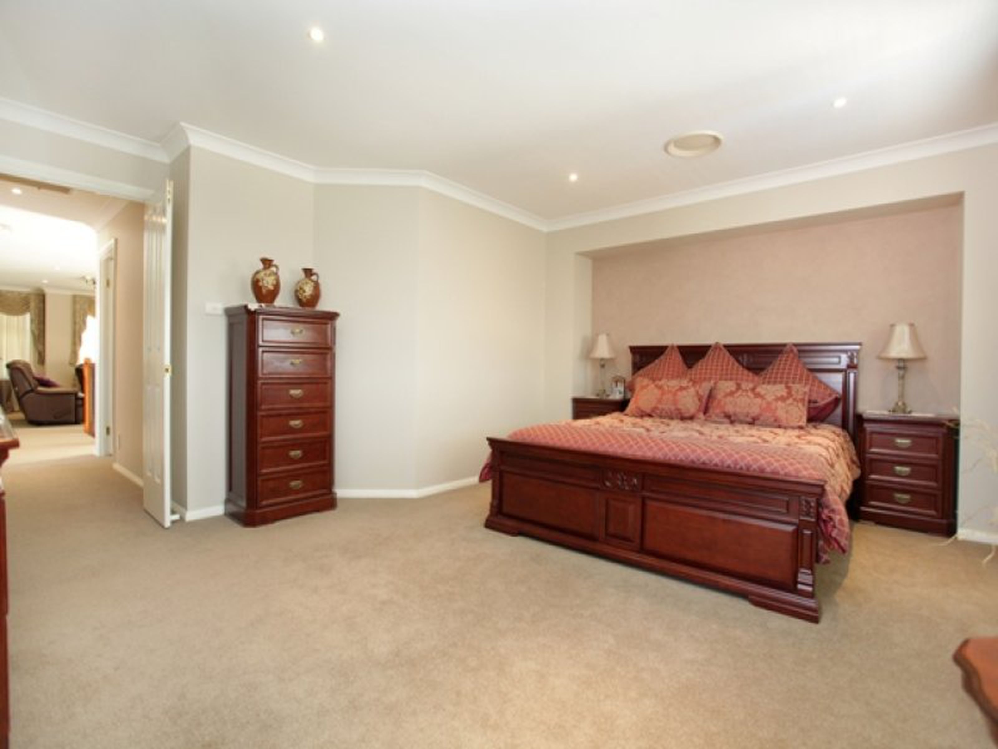 22 Glengarry Drive, GLENMORE PARK