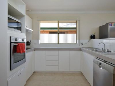 4B Nepean Grove, Hannans