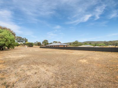 12 Matthews Road, Heathcote