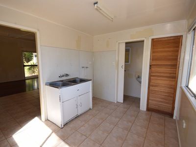33 Crane Street, Longreach