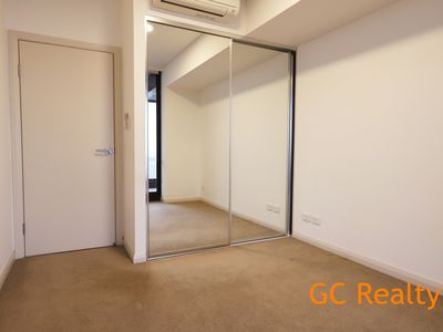 G3.1210 / 10 Burroway Road, Wentworth Point