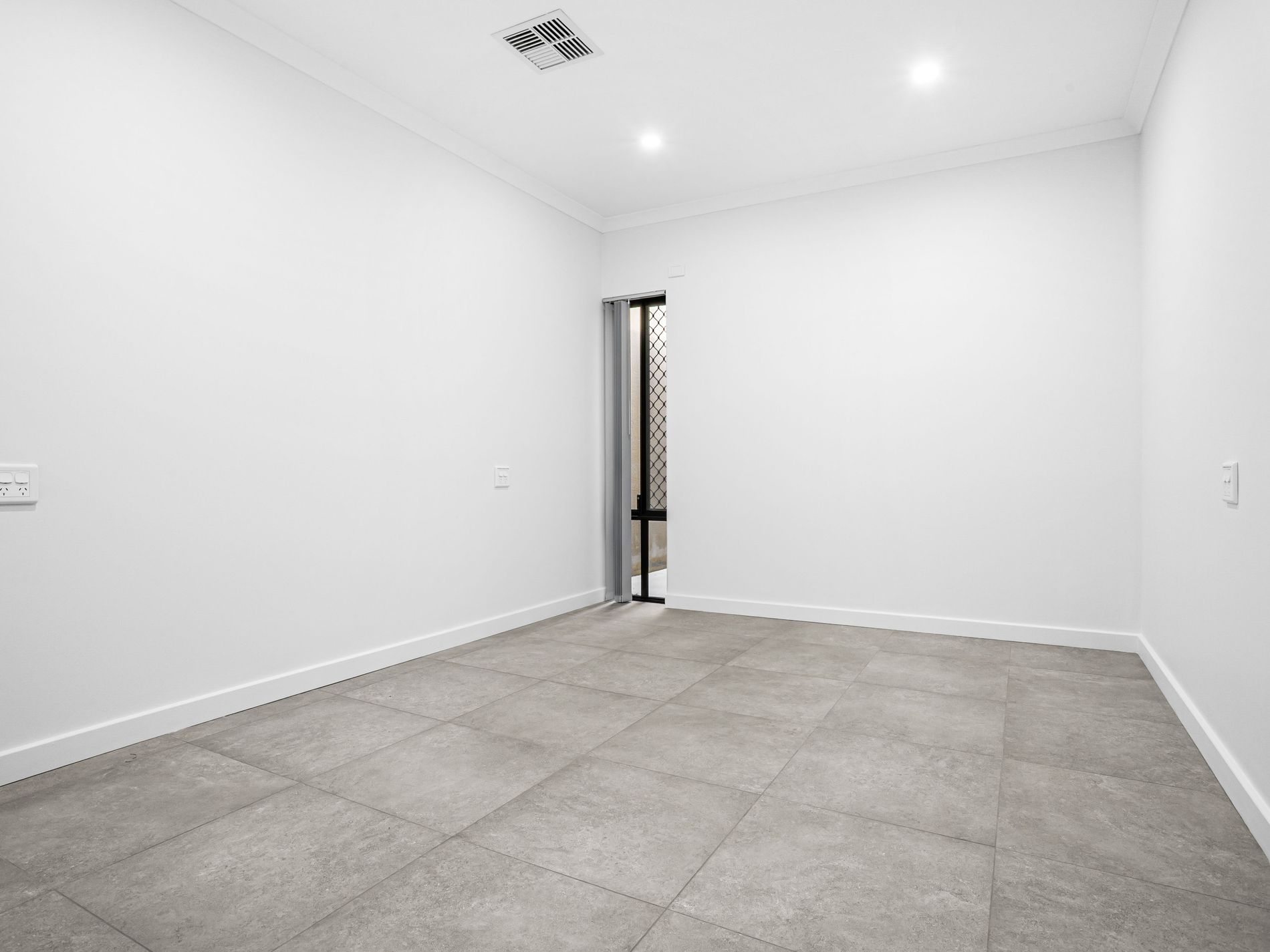 8C Stanmore Ct, Lynwood