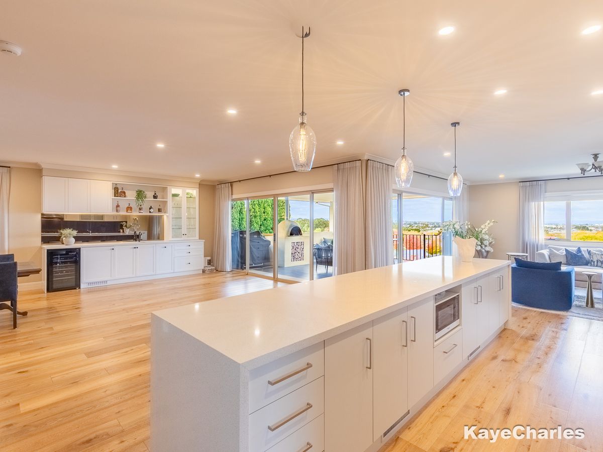 9 Royal Crescent, Beaconsfield