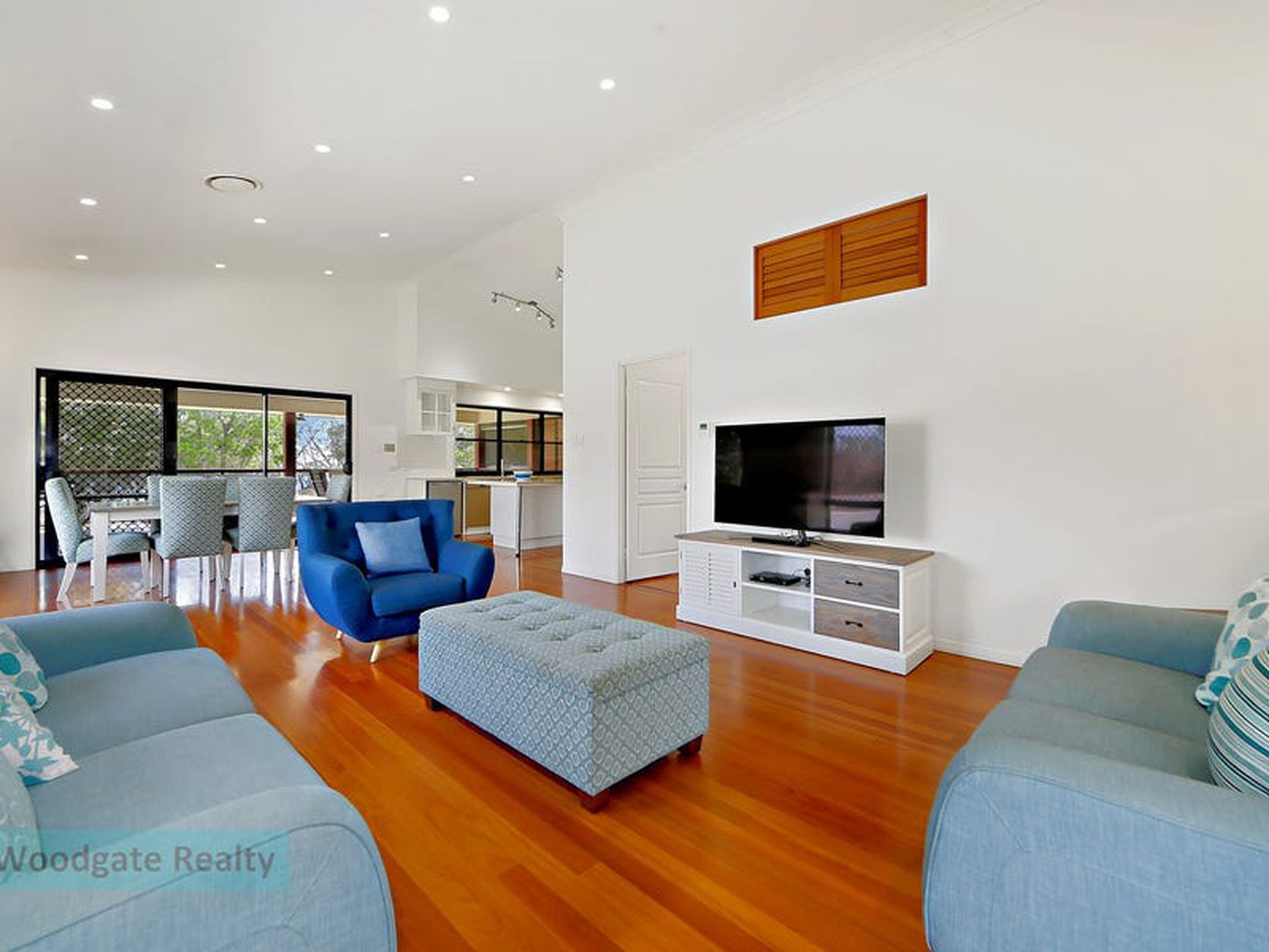 31 Esplanade, Woodgate