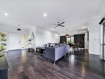 77 Mossvale Drive, Wakerley