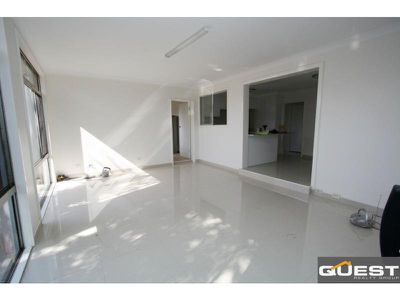 7 Merrett Crescent, Greenacre