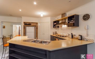 63 Fieldstone Boulevard, Beaconsfield