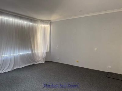 14 Falkland Way, Kinross