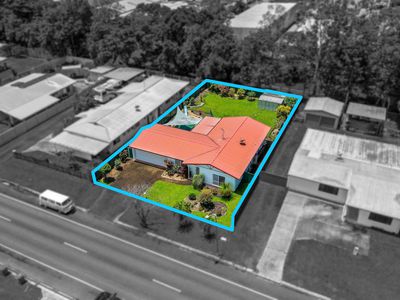 28 Golden Grove Drive, Bentley Park