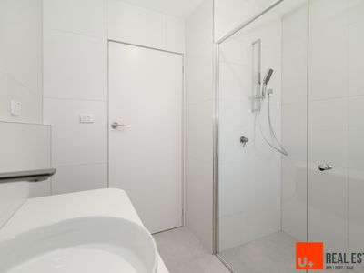 32 Dwyer Street, Cook