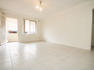 10 / 8 Fairmount Street, Lakemba