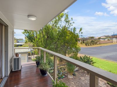 39 Lakeside Drive, Kianga