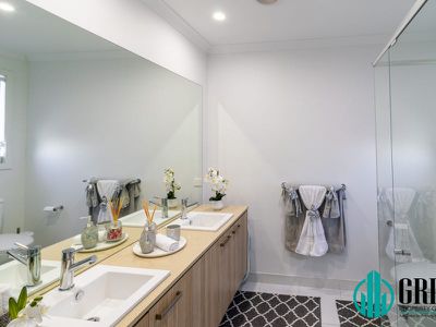 5 Regatta Drive, Craigieburn