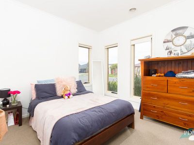 7 Laurence Way, Tarneit