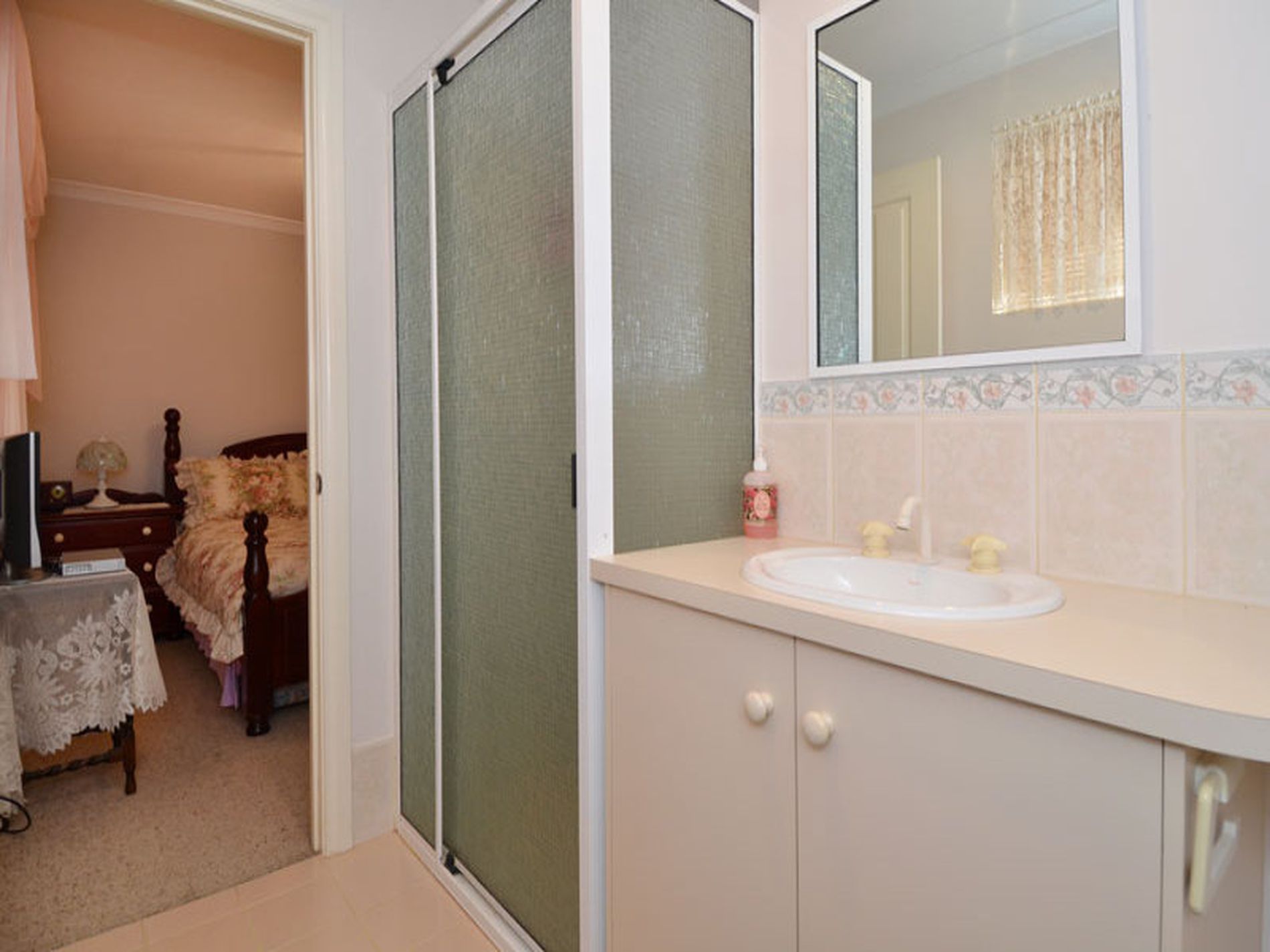 2 / 14 Frank Street, Kalgoorlie