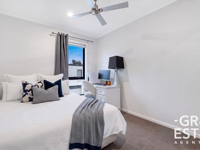 22 Lumeah Drive, Cranbourne West