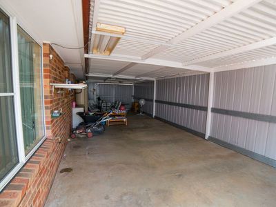2 Brian Hambly Place, Dubbo