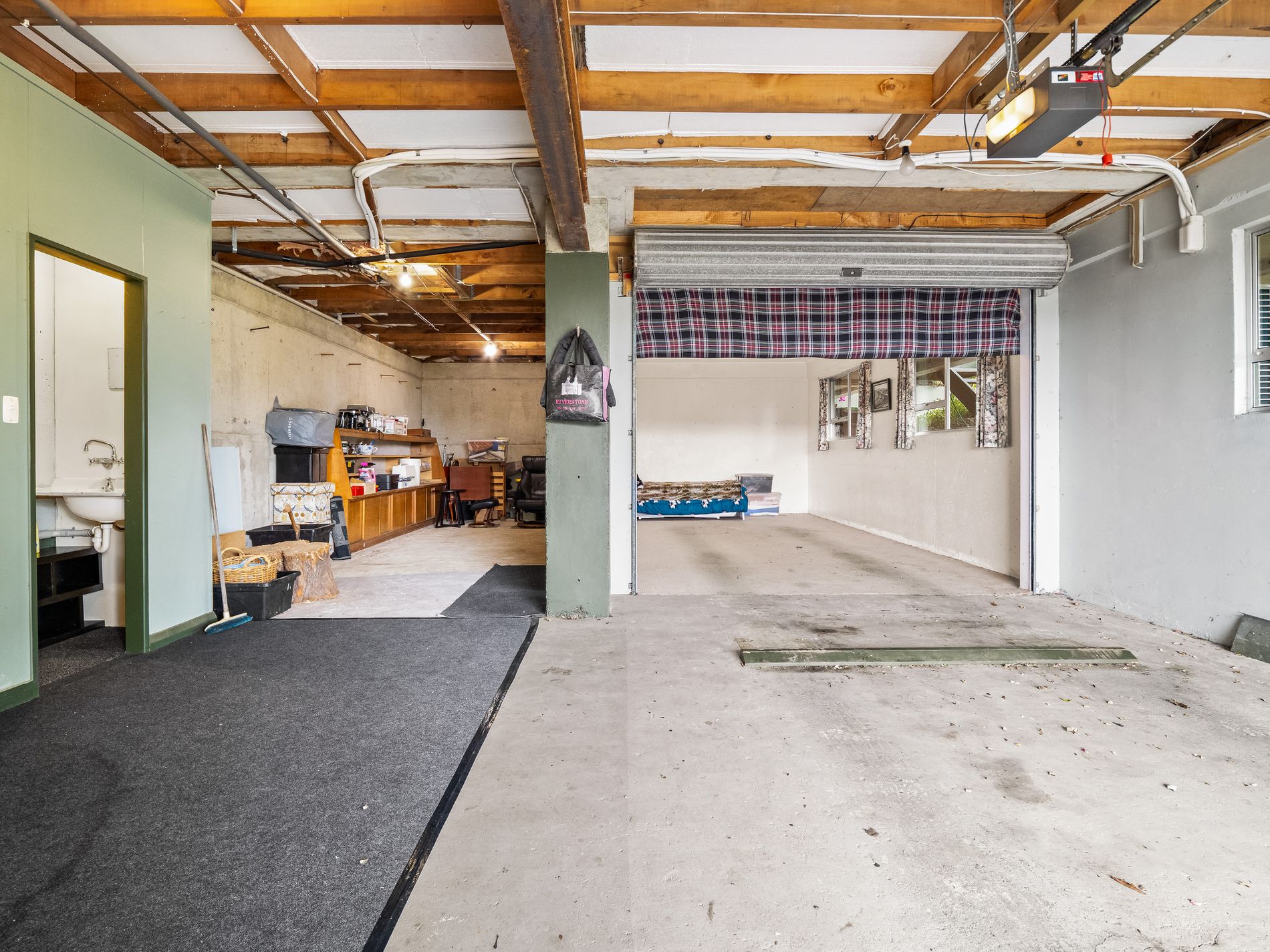 62 Easther Crescent, Kew