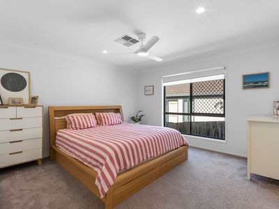 69 Dry Dock Circuit, Springfield Lakes