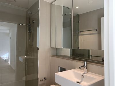 2401N / 889 Collins Street, Docklands
