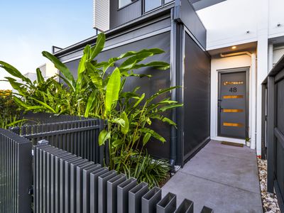 48 Delta Circuit, Hope Island