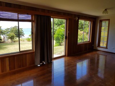 5 Esplanade, Middleton