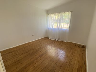 43 Lake Road, Balcolyn