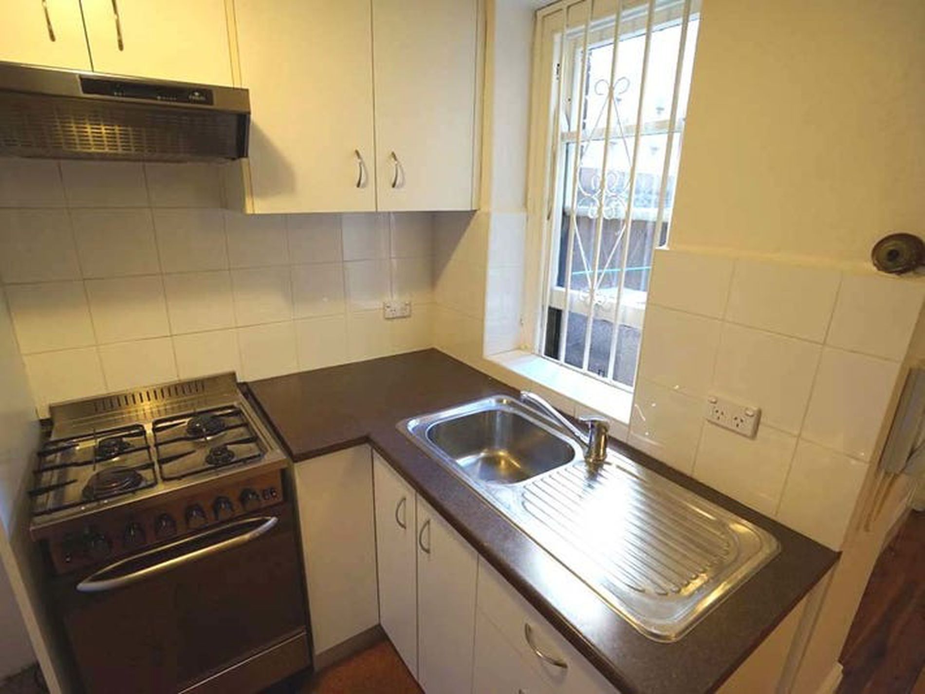 2 / 8 Vialoux Street, Paddington