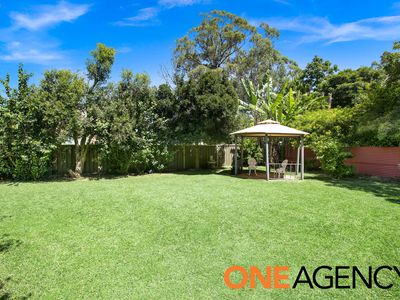 1 Clarendon Crescent, Basin View