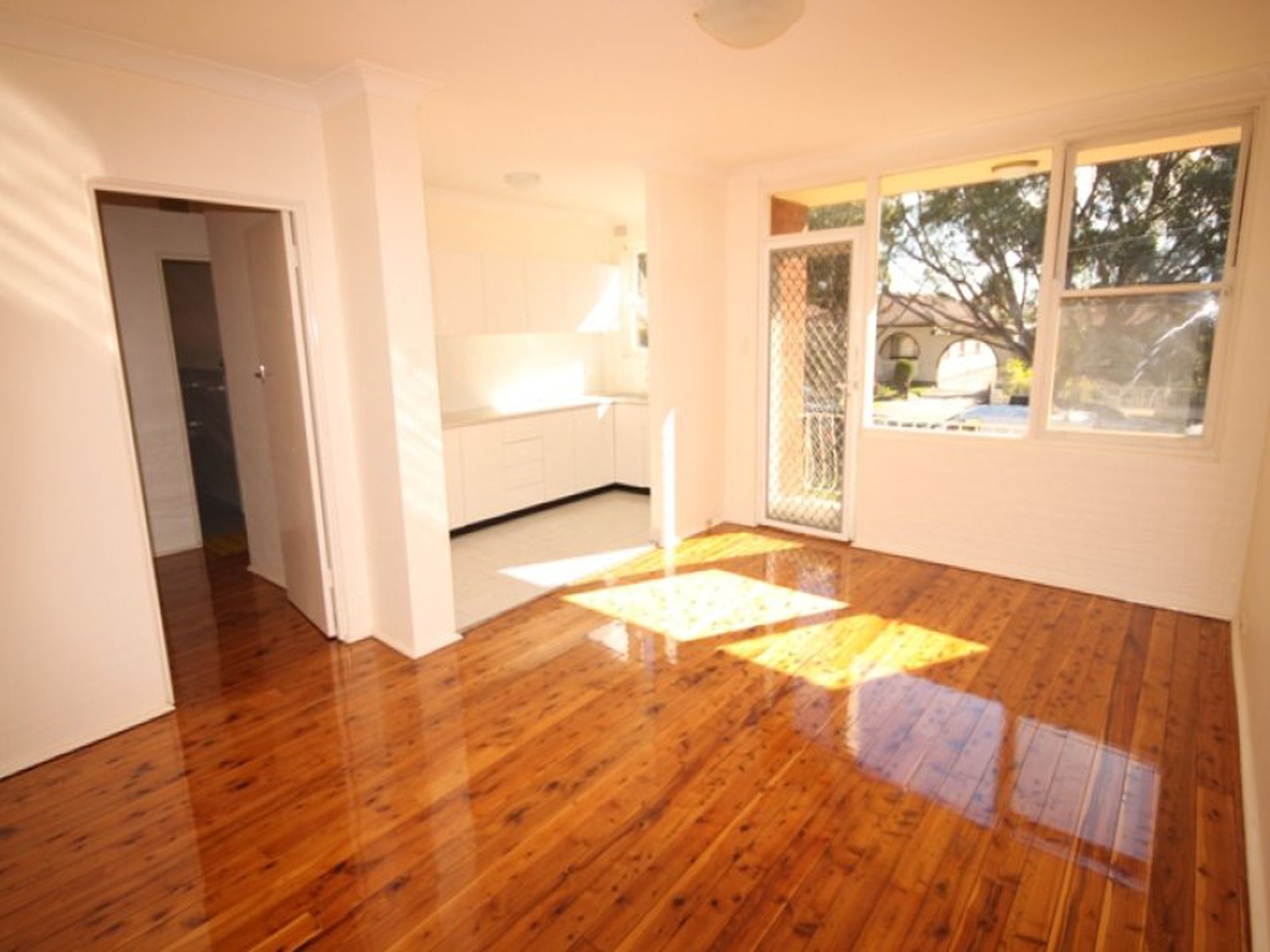 72 Leylands Parade, Lakemba