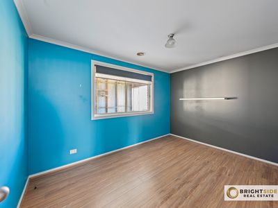 6 Nariel Place, Cranbourne West