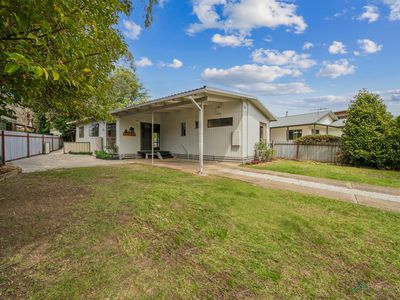 36 Freeburgh Avenue , Mount Beauty