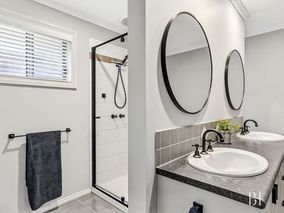 15 Robinia Court, Kilmore