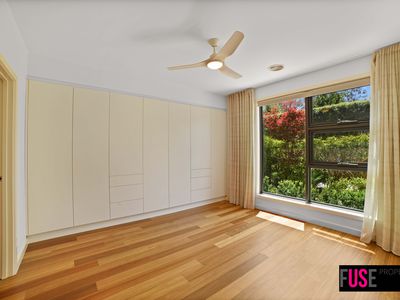 2 / 18 Sabine Close, Garran