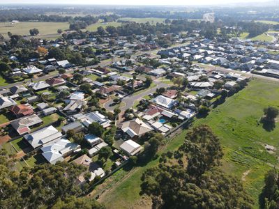 24 Hutchinson Road, Burekup