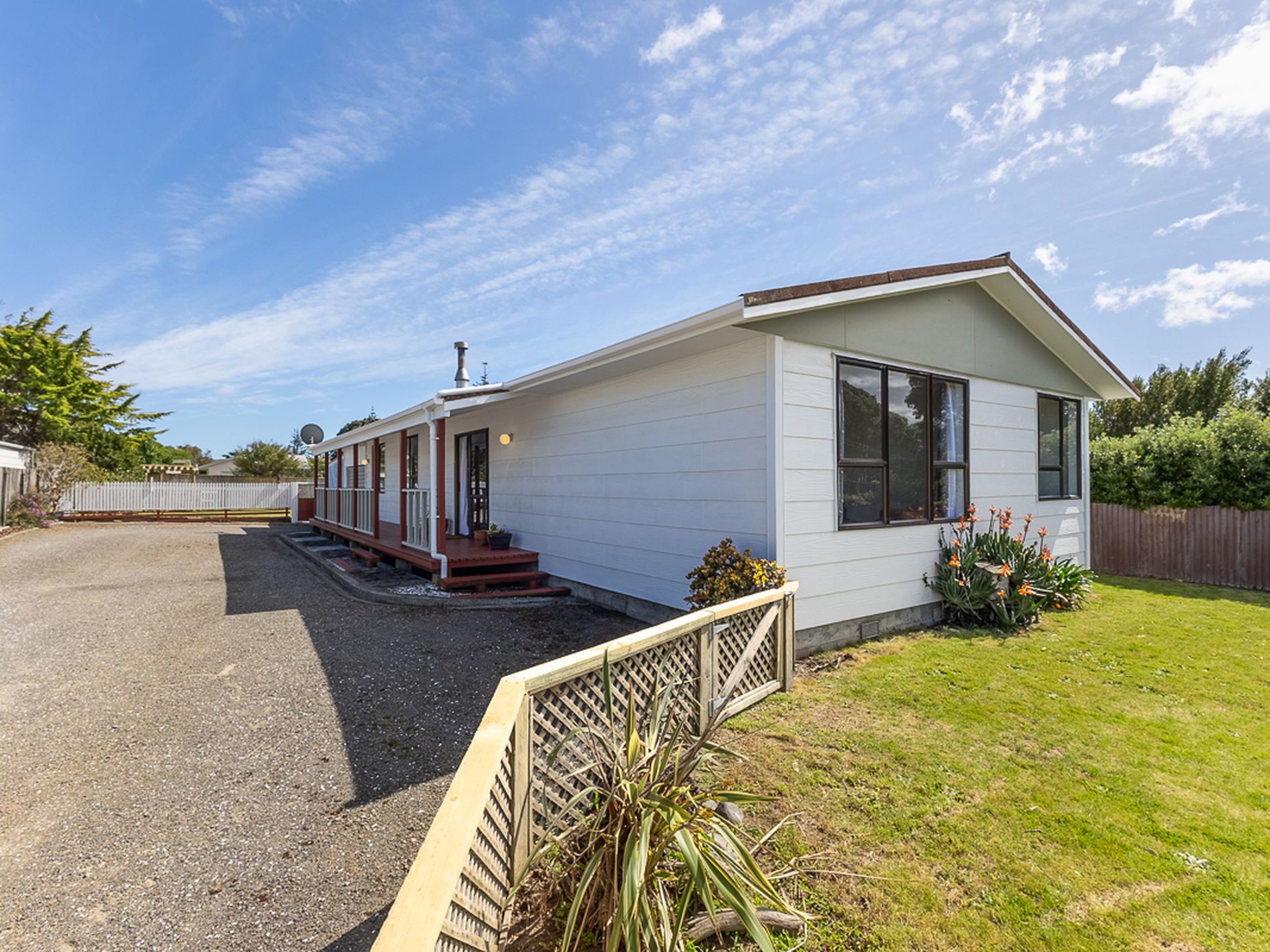 11 Atua Street, Waikanae Beach