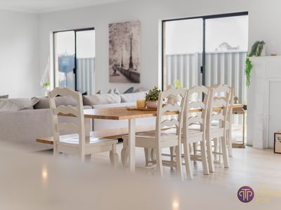 10 Alata Grove, Byford