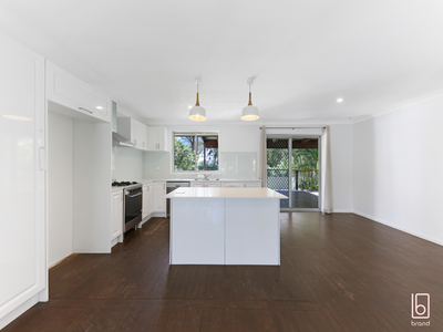 18 Nicholson Crescent, Toukley