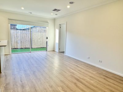 44 Gansha Street, Weir Views