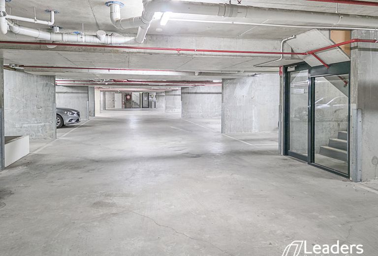 310 / 141 WAVERLEY ROAD, Malvern East