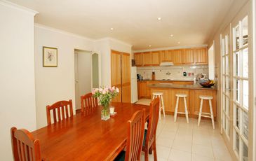 15 Paul Grove, Beaconsfield Upper