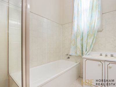 28 Wilmoth Avenue, Horsham
