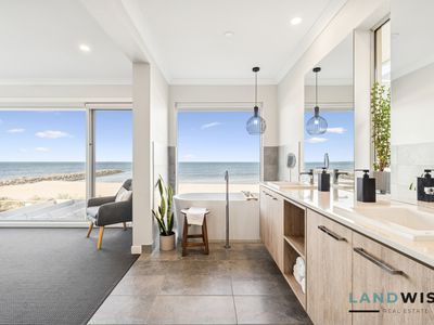 4 Topsails Close, Werribee South