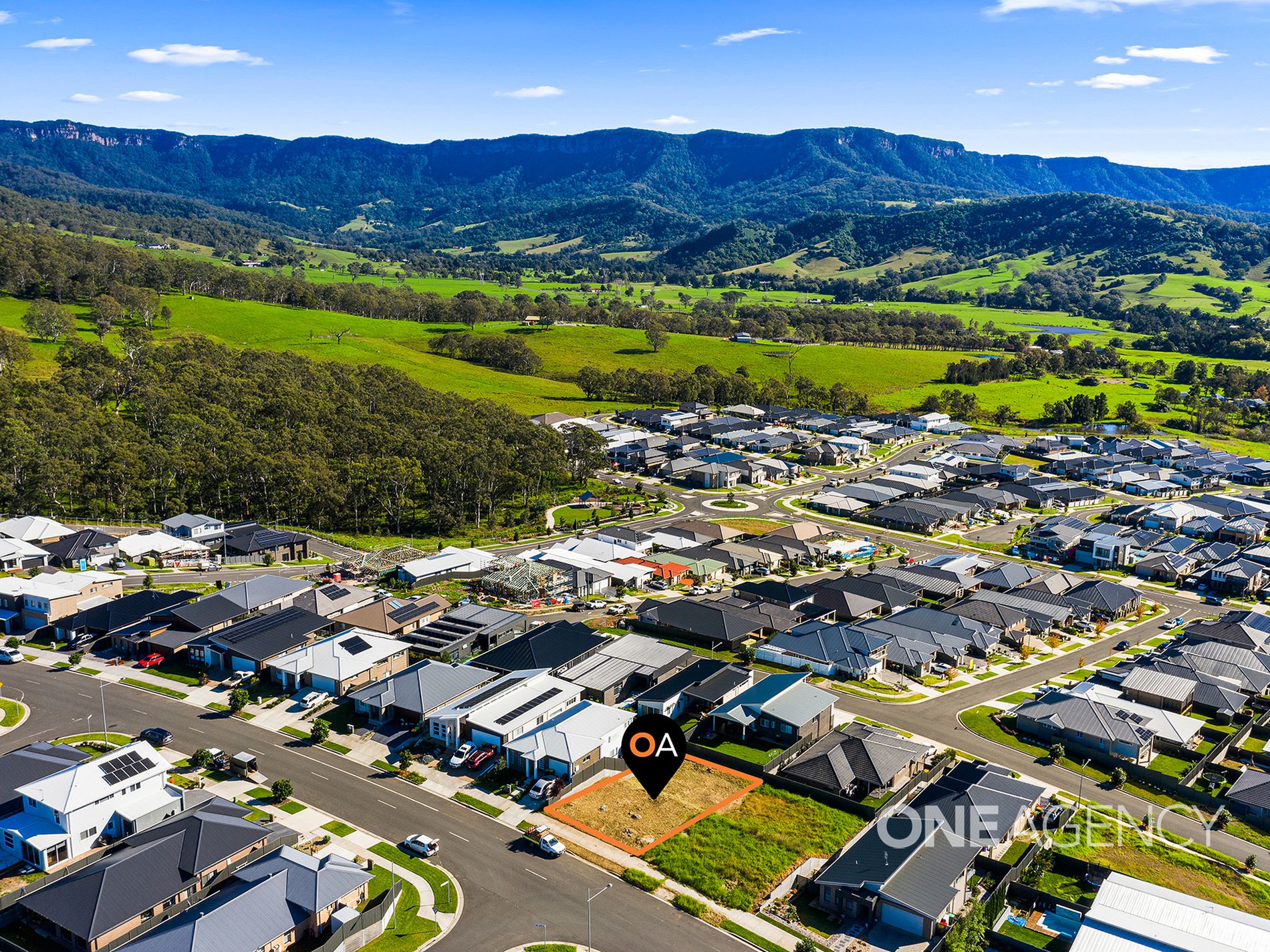 36 Oak Farm Road, Calderwood One Agency Elite Property Group