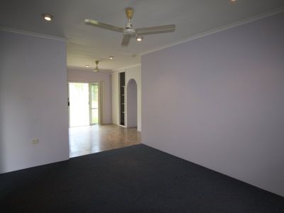 10 Edmonds Close, Bentley Park