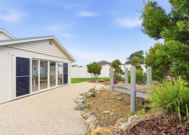 18 Atlantis Avenue, Portland